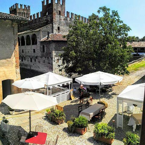 Cavernago Locanda Dei Nobili Viaggiatori מראה חיצוני תמונה